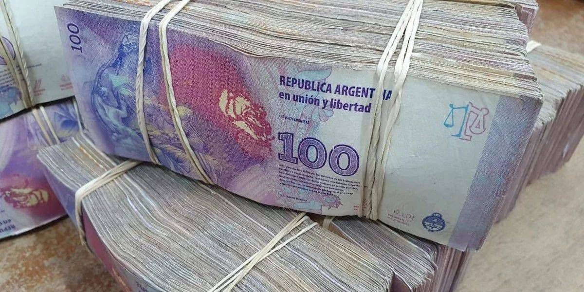 Los billetes de 100 por los que los coleccionistas pagan 10.000 pesos: cómo identificarlos | Información General