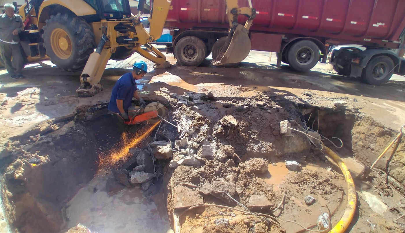 Se dañó una cañería del acueducto de la toma Colastiné y advierten por baja presión del servicio | Noticias