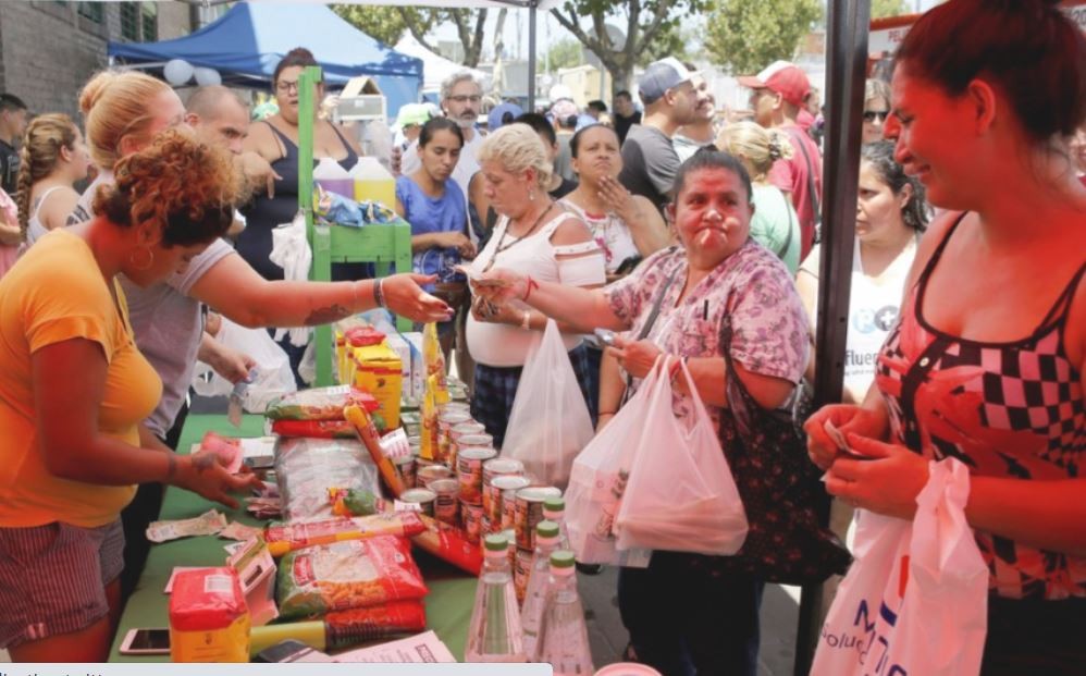 Pan, café, pollo y lácteos: ¿Qué productos lideraron los aumentos de precios? | Nacionales