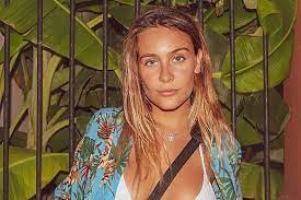 Una conejita de Playboy escrachó al Toto Salvio: "¿Este es el que atropelló a su mujer?" | Espectaculos