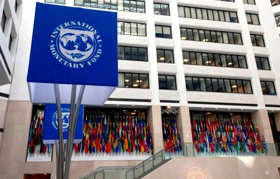 El FMI mejoró la proyección de crecimiento de Argentina, con una inflación de 48% | Nacionales