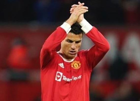 Cristiano agredeció el homenaje de los hinchas del Liverpool por el fallecimiento de su hijo | Deportes
