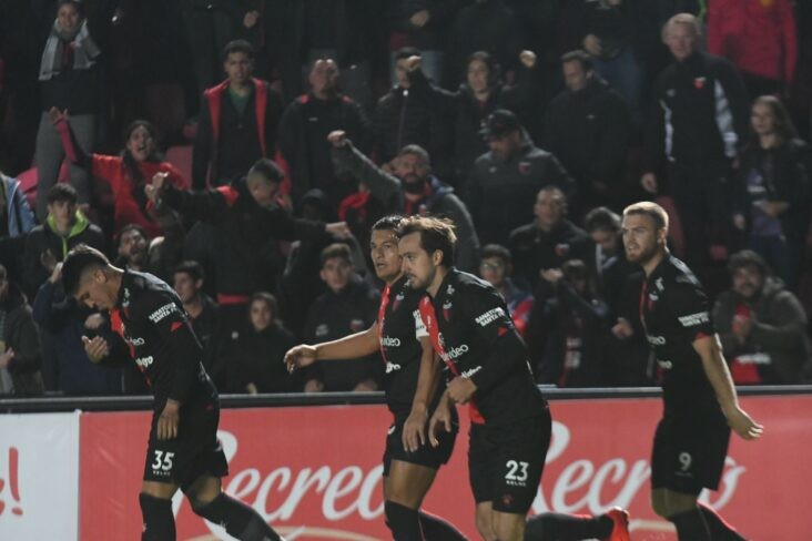 Final del Primer Tiempo: Colón gana 2 a 1 a Estudiantes de La Plata | Deportes