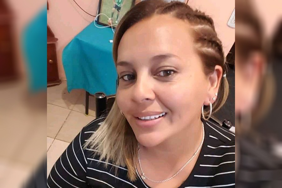 Violencia en Rosario: golpearon la puerta, abrió y la acribillaron a tiros | Policiales