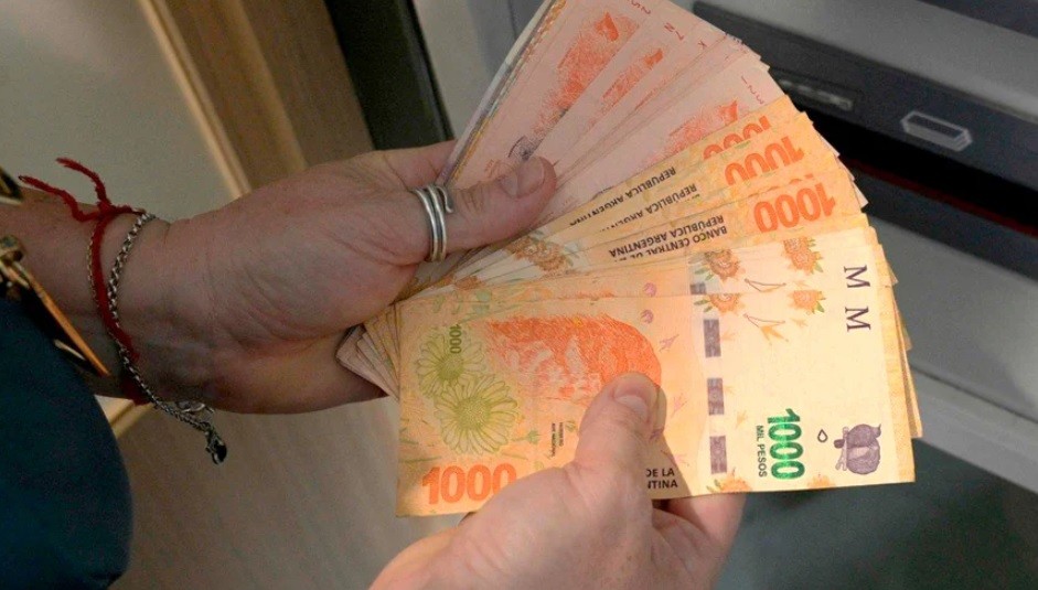 Bono de $ 18.000: no lo recibirá quien perciba más de 2 salarios mínimos | Información General