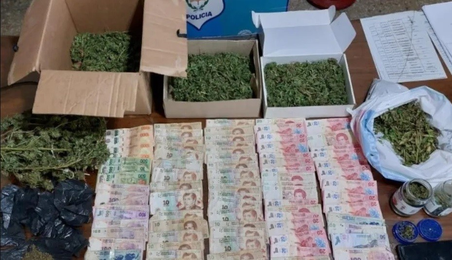 Tenía arresto domiciliaria y vendía marihuana desde su casa: lo detuvieron | Policiales