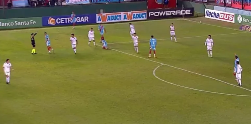 Todos jugaron para Colón menos Colón: perdió con Arsenal y quedó eliminado | Deportes