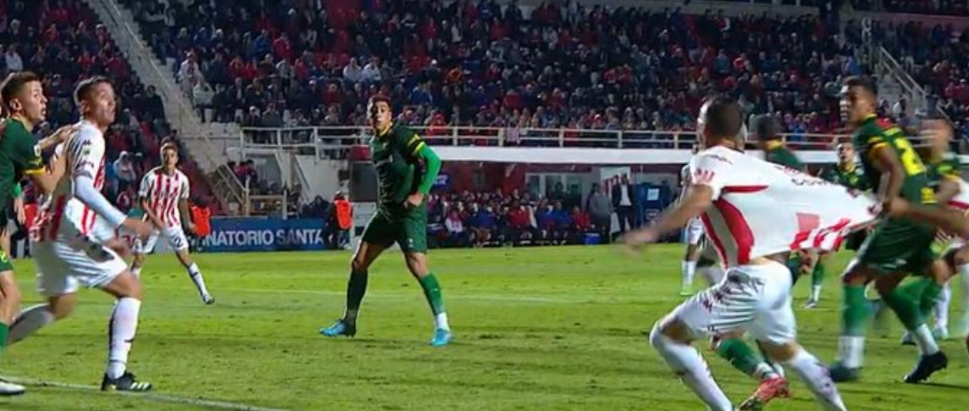 Munúa y el penal a Corvalán: "Es raro que la jugada no haya sido revisada" | Deportes