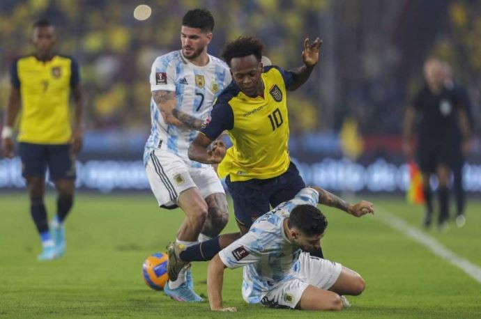 La FIFA sancionó a la Selección por demorar el juego en partidos de eliminatorias | Deportes