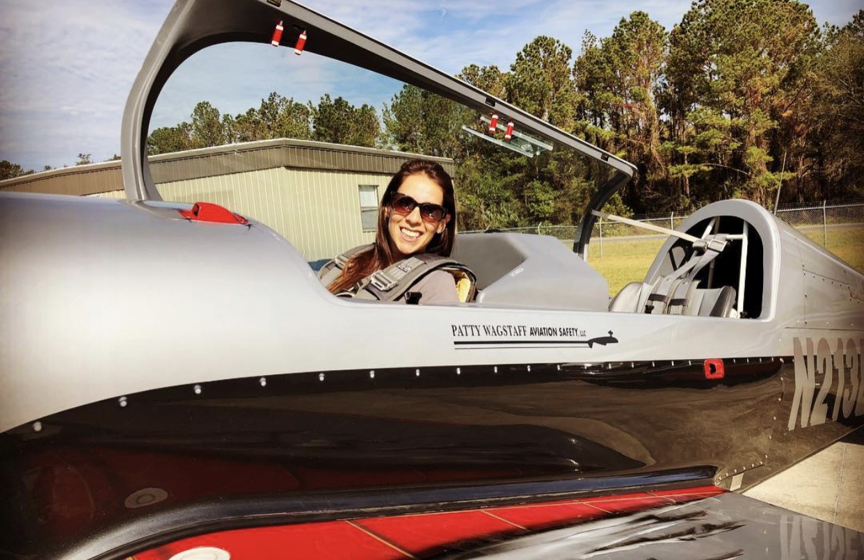 Declaran personalidad destacada a la primera mujer piloto argentina de acrobacia | Igualdad y Género