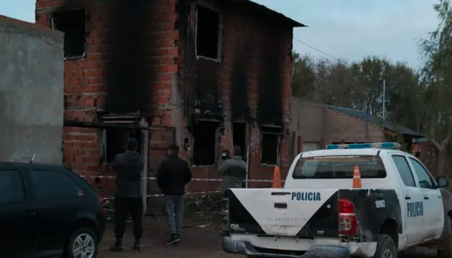 Antes de morir, una mujer tiró por la ventana a su bebé y lo salvó de un incendio | Nacionales