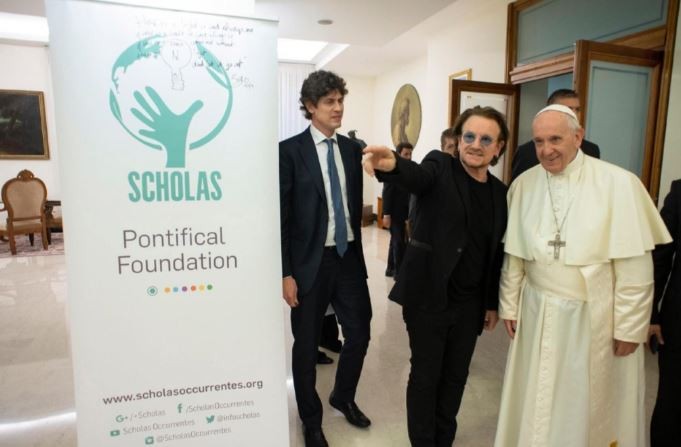 Lousteau, amigo y traductor de Bono de U2 ante el papa Francisco | Nacionales