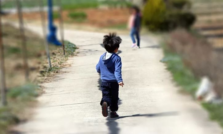 Casi 10.000 niños y adolescentes viven sin cuidados parentales en Argentina | Nacionales