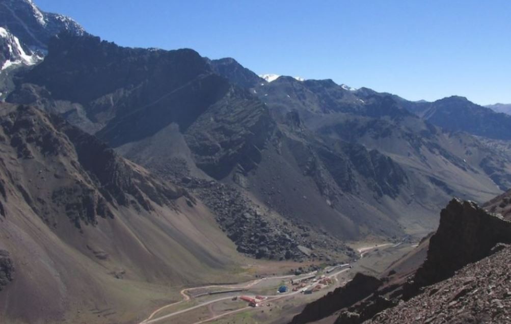 Un andinista murió en Mendoza cuando escalaba un cerro: cayó 400 metros por un precipicio | Noticias