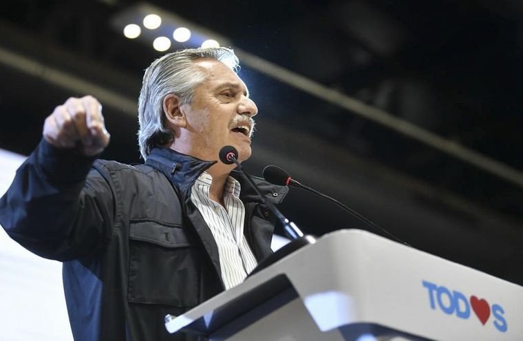 Alberto Fernández se refirió a Mauricio Macri como "ladrón de guantes blancos" | Nacionales
