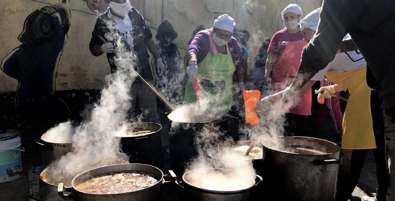 Organizaciones sociales y de izquierda hacen "ollazo" en el Obelisco | Nacionales