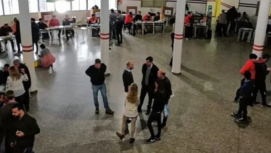 En Unión habría elecciones un día antes del clásico | Deportes