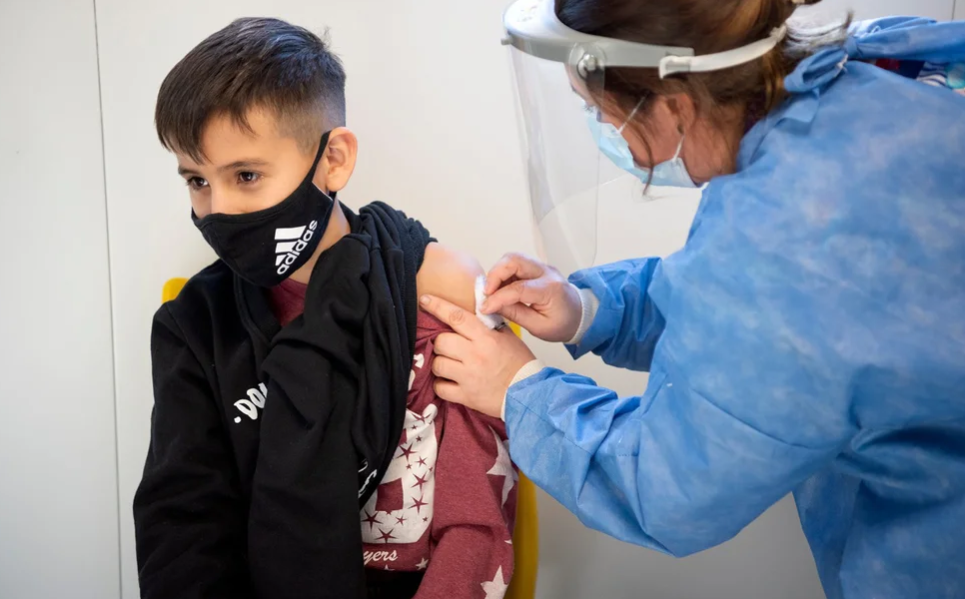 Comienza hoy la vacunación de refuerzo a menores de 5 a 11 años | Noticias