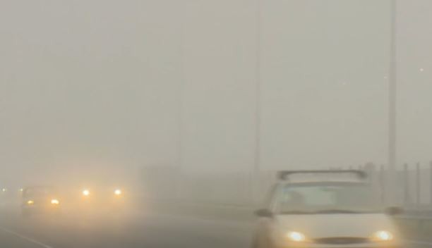 Demoras, desvíos y cancelaciones de vuelos en Ezeiza y Aeroparque por la densa niebla | Nacionales