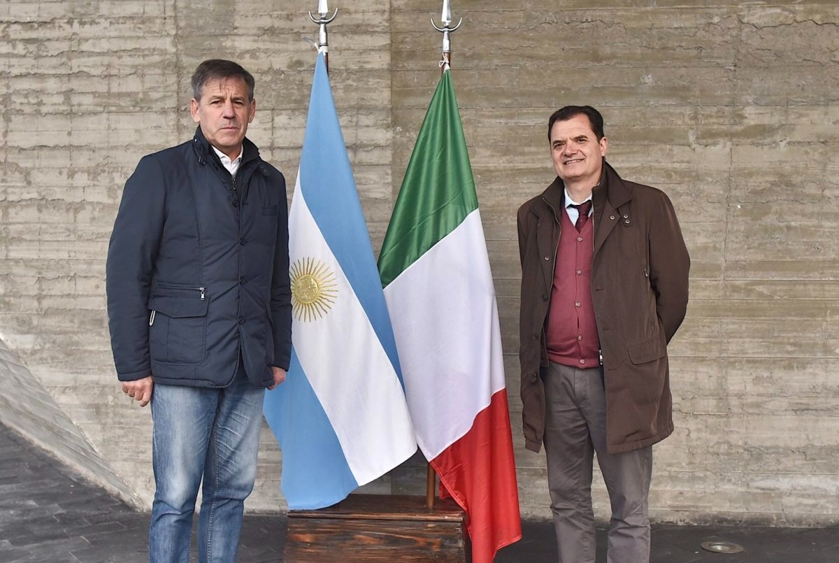 El intendente recibió al senador de la República de Italia por Sudamérica | Noticias