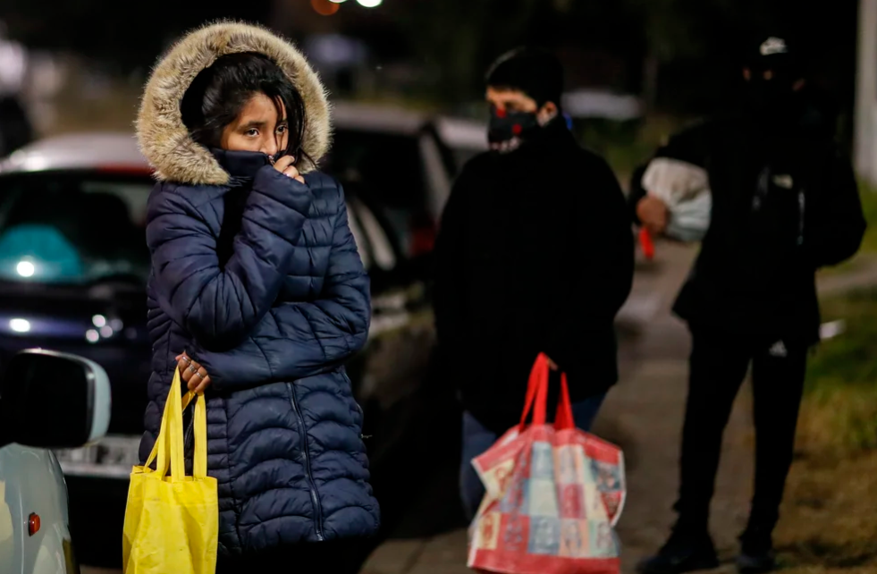 A abrigarse: Se fue la niebla pero ingresa un frente de frío polar a la ciudad | Información General