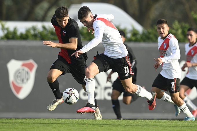 Gran triunfo de Colón en reserva ante River | Deportes