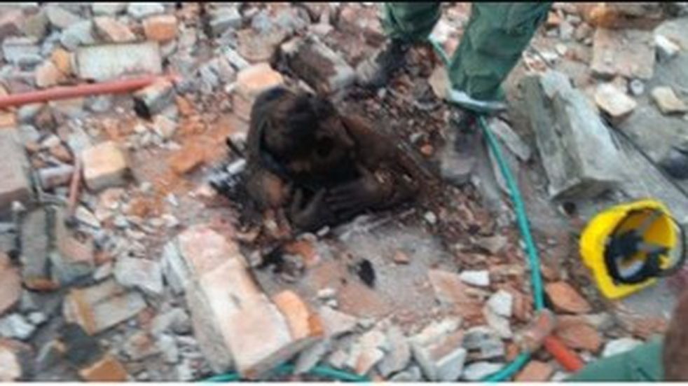 Intentó entrar a la casa de su ex por la chimenea y quedó atascado | Nacionales