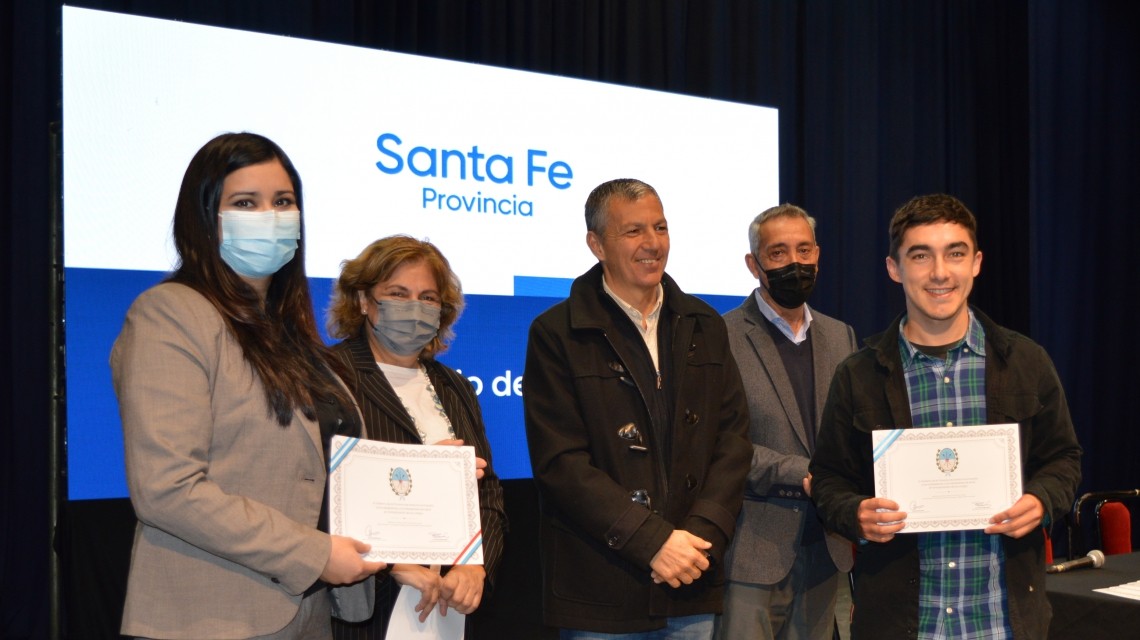La provincia titularizó a 1576 agentes sanitarios | Noticias