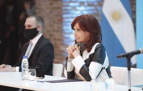 Guzmán le contestó a Cristina Kirchner: "Es importante que el déficit fiscal se reduzca" | Nacionales