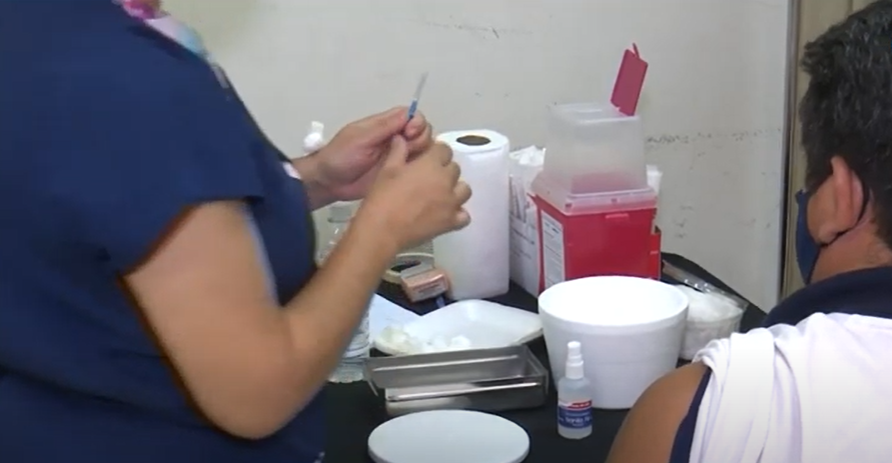 Vacunación Covid: Hoy se aplicarán terceras y cuartas dosis en la Esquina Encendida | Noticias