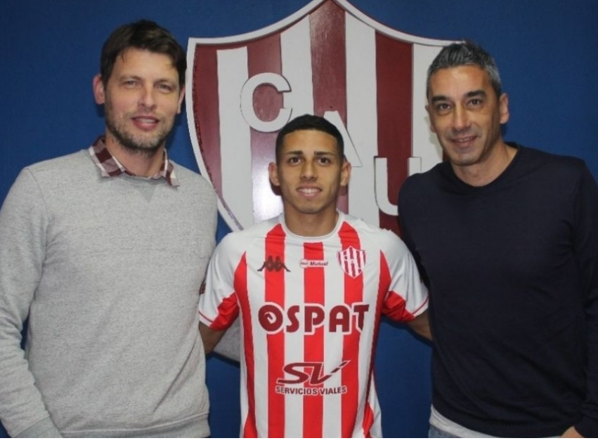 Unión oficializó la llegada del delantero Tomás González | Deportes