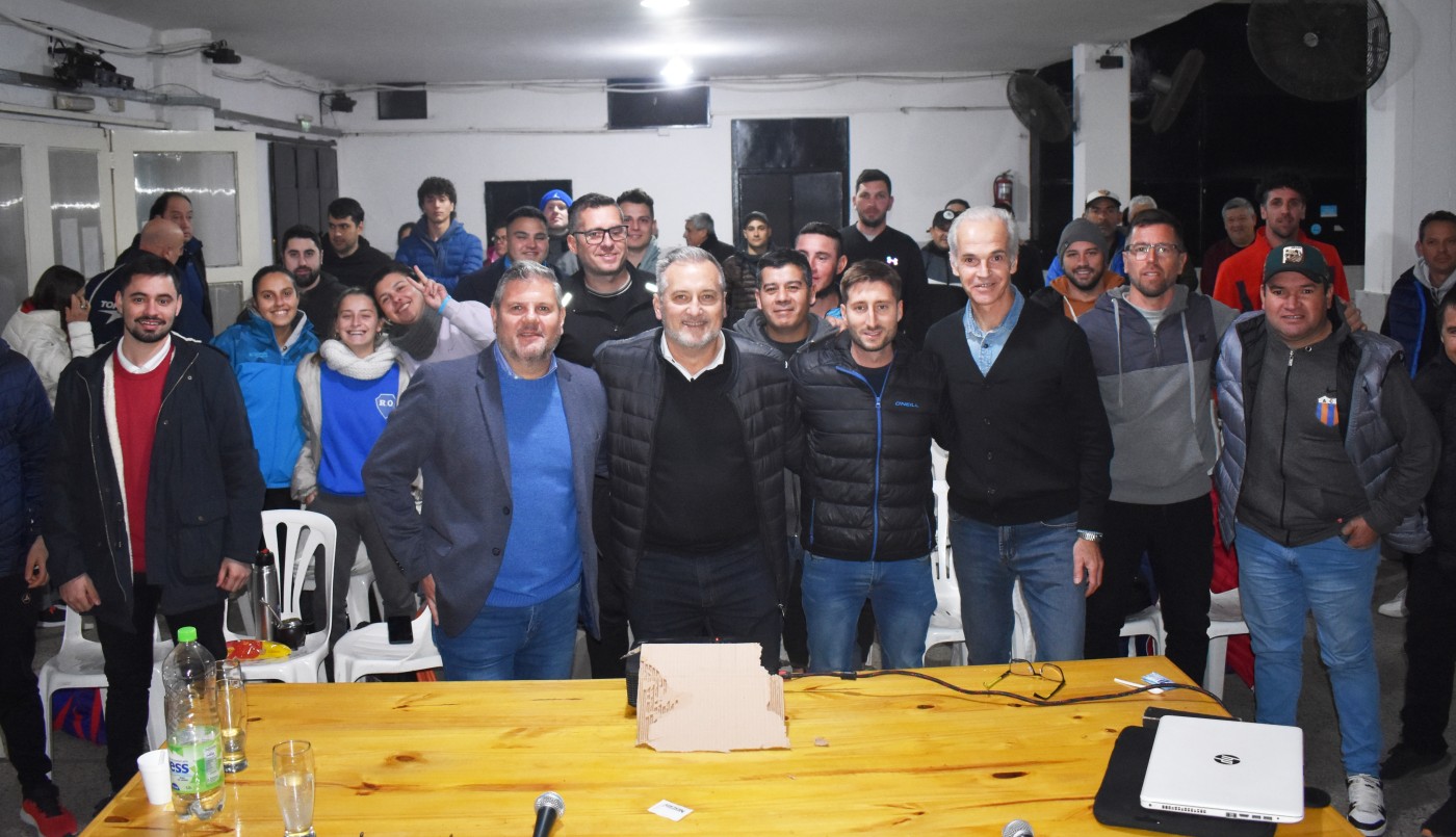 Inclusión desde el deporte: Lewandowski impulsa capacitaciones para entrenadores y preparadores físicos | Legislativas