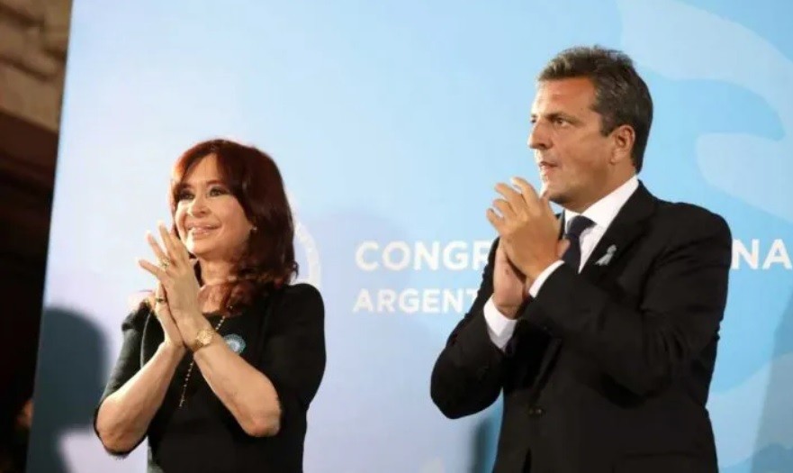 Cristina Kirchner y Sergio Massa cerraron la paritaria del Congreso con 69% de aumento | Información General