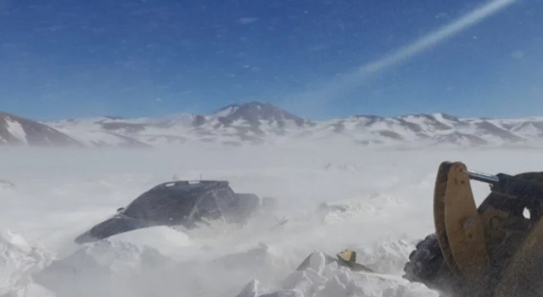 Varados tres días en su camioneta, a 30 grados bajo cero: rescataron a familia en la Cordillera de los Andes | Nacionales