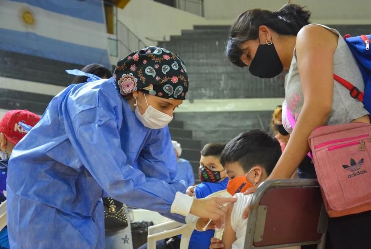 COVID-19: llega la primera entrega de 2,7 millones de vacunas pediátricas | Nacionales