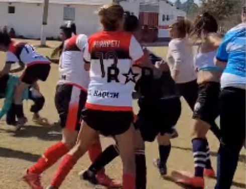 Un partido de fútbol femenino en Jujuy terminó en una batalla campal entre las jugadoras | Deportes