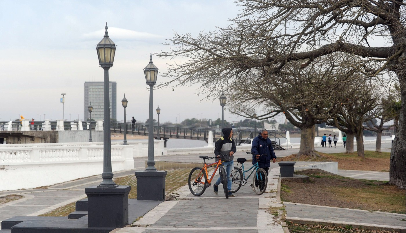 Reponen las luminarias vandalizadas en la Costanera Oeste | Noticias
