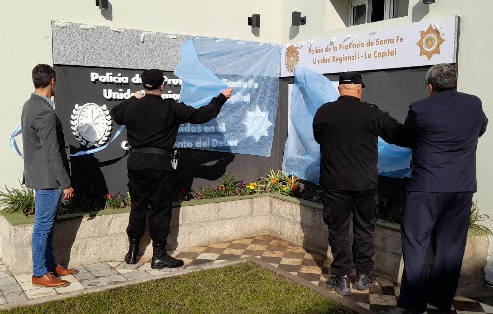 Se inauguró en la Jefatura de Policía un espacio de la memoria en homenaje a los caídos | Noticias