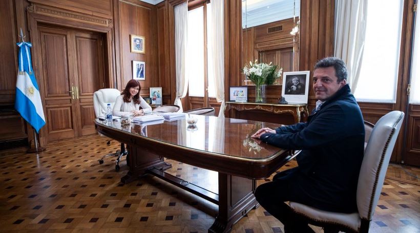 Cristina Fernández de Kirchner recibió a Sergio Massa en el Senado | Nacionales