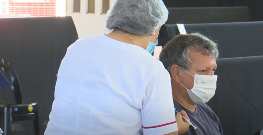 Más de 3 mil turnos para vacunar con cuartas dosis contra el Covid | Noticias