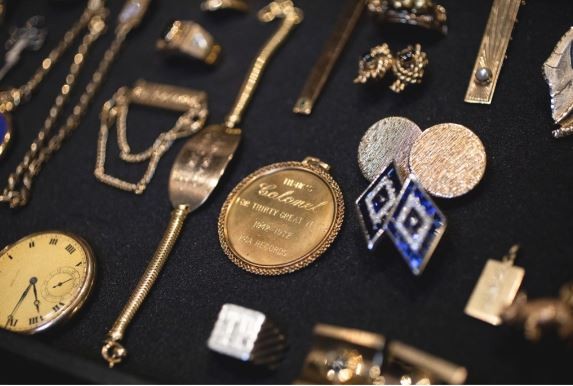 Las joyas de Elvis se subastan con el apoyo de Priscilla Presley | Espectaculos