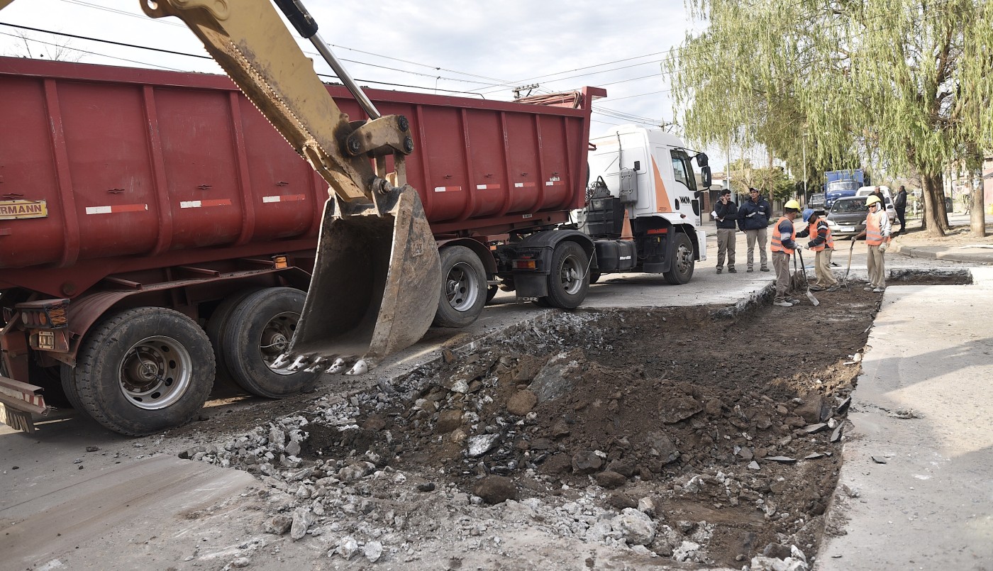 Comenzó el Plan Integral de Bacheo en las calles troncales de la ciudad | Noticias