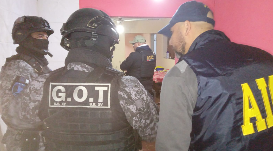 Varios allanamientos en Santa Fe con detenciones y secuestro de droga y dinero | Noticias