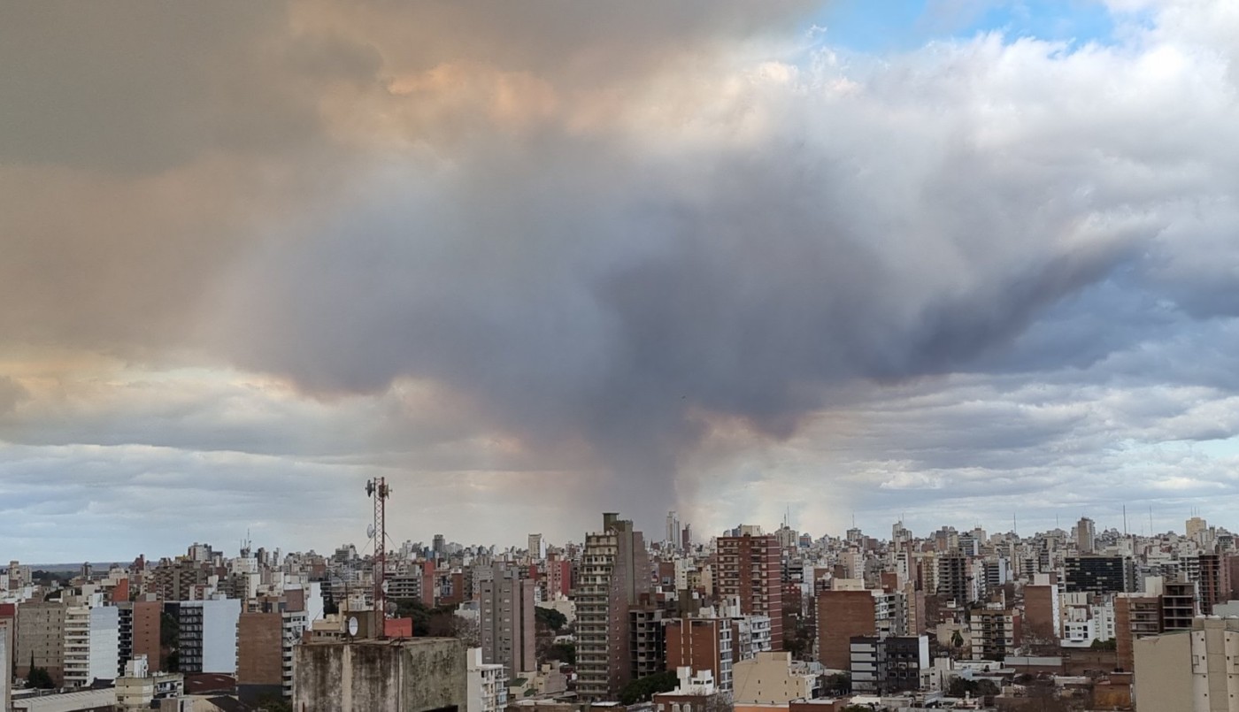 Por el humo, habilitan centro de consultas para emergencias respiratorias en Rosario | Noticias