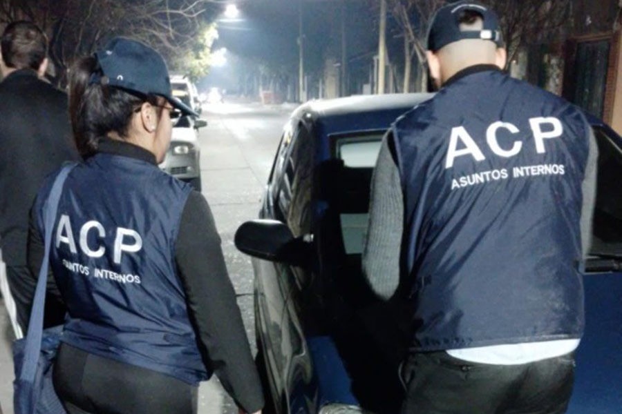 Dos policías detenidos por hechos de abuso de autoridad y extorsiones en Rosario | Policiales