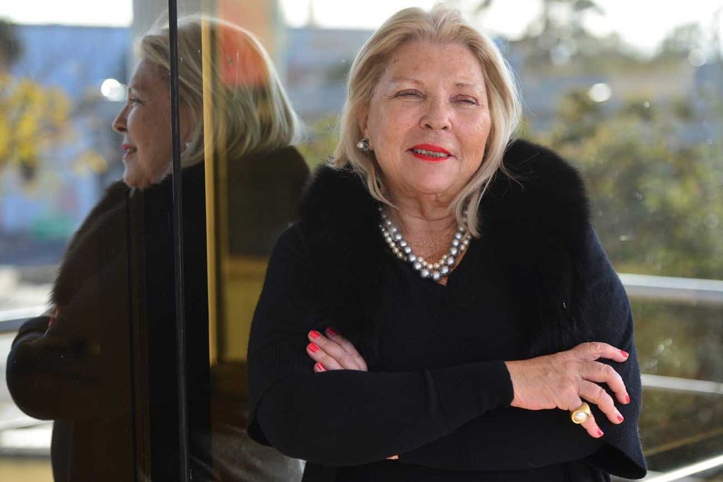 Carrió apuntó a "imbéciles" que no la entienden y dijo que vino a "traer fuego y división" | Nacionales