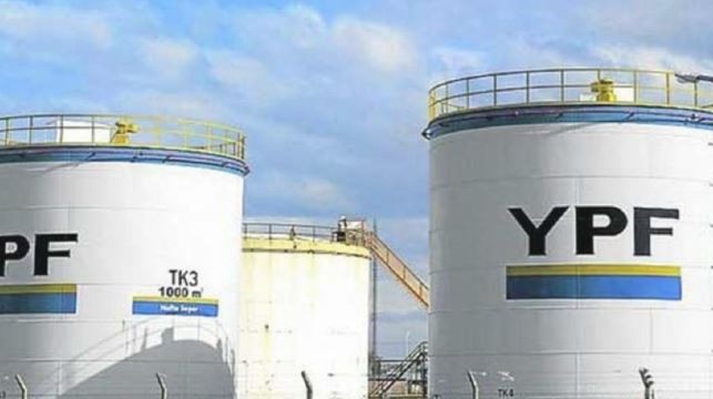 Petroleros de YPF cerraron una paritaria de 80% de aumento y un bono de $100 mil | Nacionales