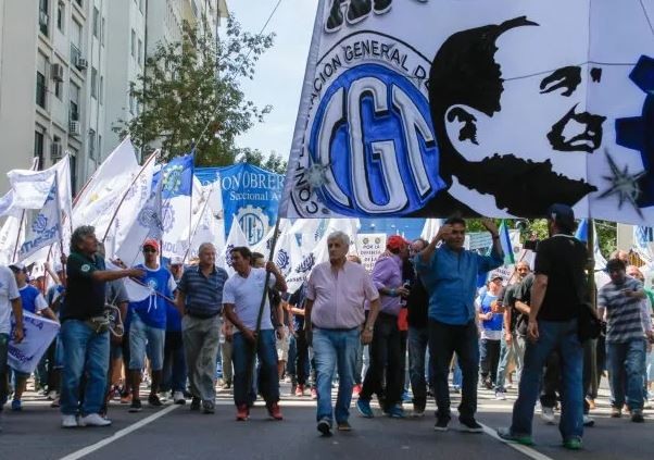 "Primero está la Patria": La CGT marcha al Congreso contra los formadores de precios | Nacionales