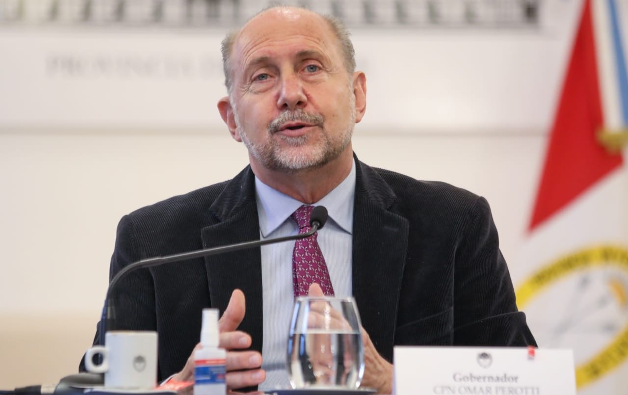 Perotti solicitó la intervención de las Fuerzas Armadas para combatir los incendios en las islas del Delta | Noticias