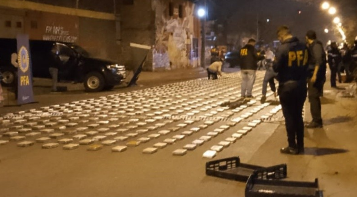 Secuestraron 1500 kilos de cocaína en Emplame Graneros | Noticias